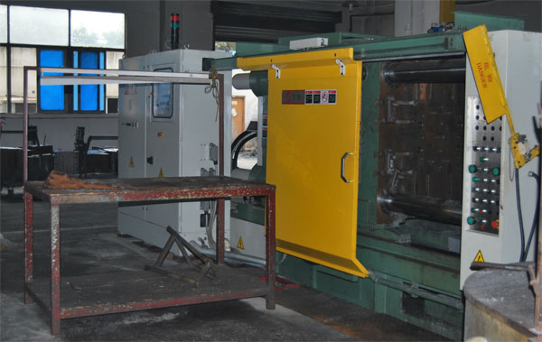 合金壓鑄機(jī)